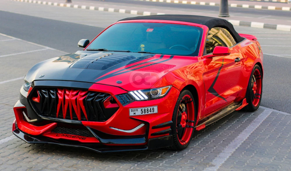 أحمر فورد Mustang EcoBoost Convertible V4 2018 for rent in دبي 6